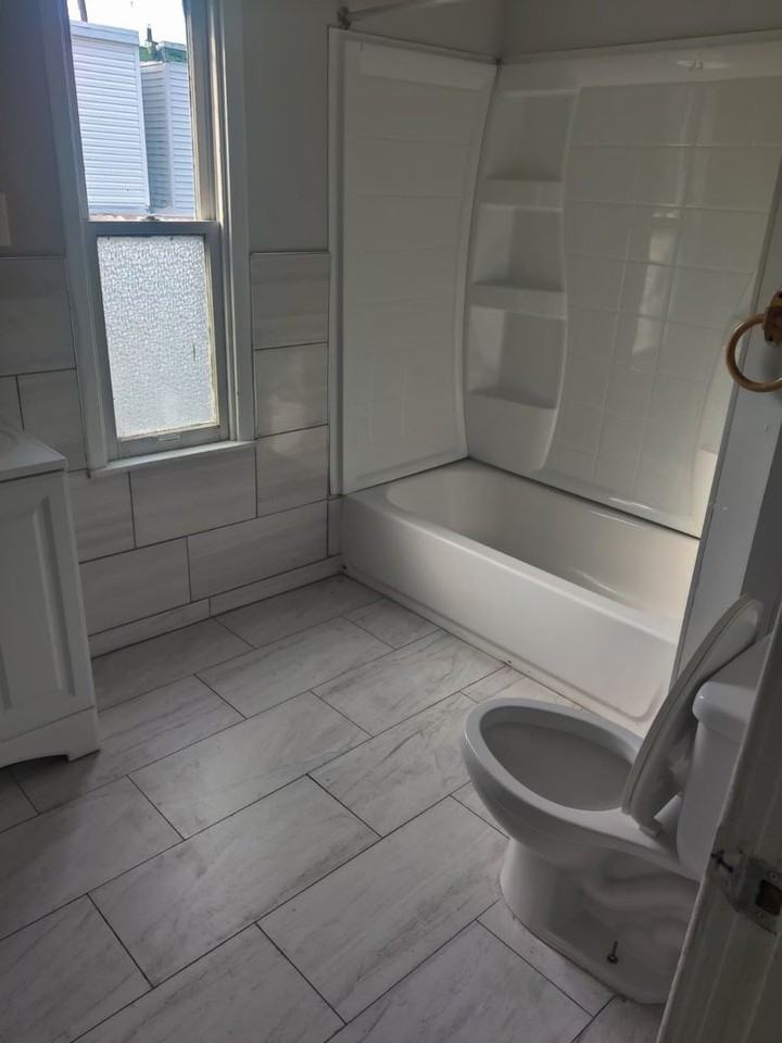 1712 W Juniata St - Photo 6 of 7