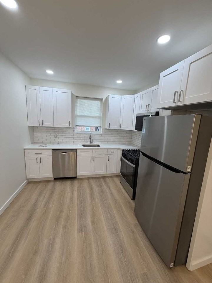 6945 Limekiln Pike - Photo 3 of 12