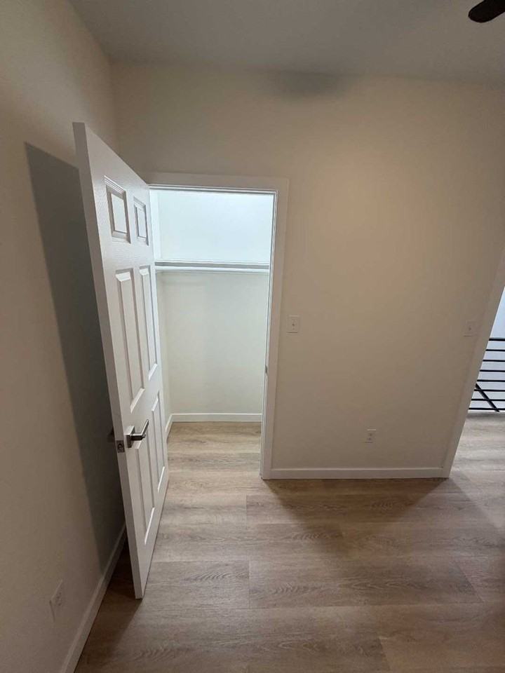 6945 Limekiln Pike - Photo 6 of 12