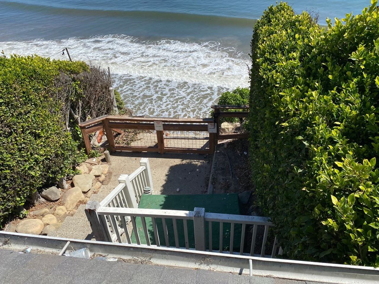 6581 Del Playa Dr - Photo 6 of 27