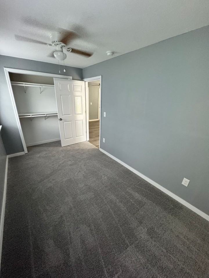 4214 Fayette Cir - Photo 4 of 18