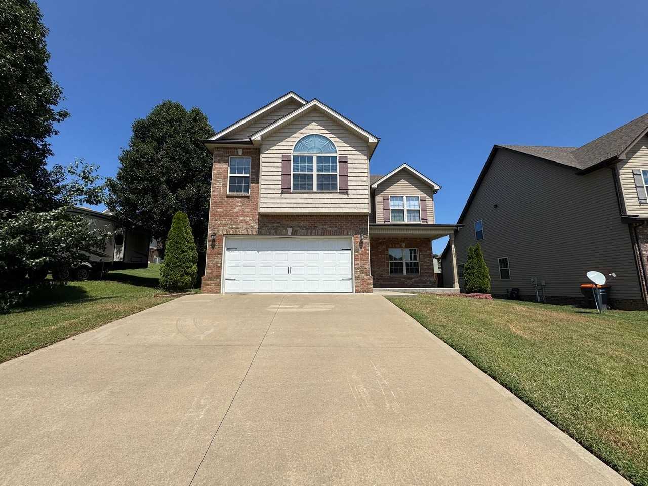 1505 Osage Ct - Photo 2 of 42