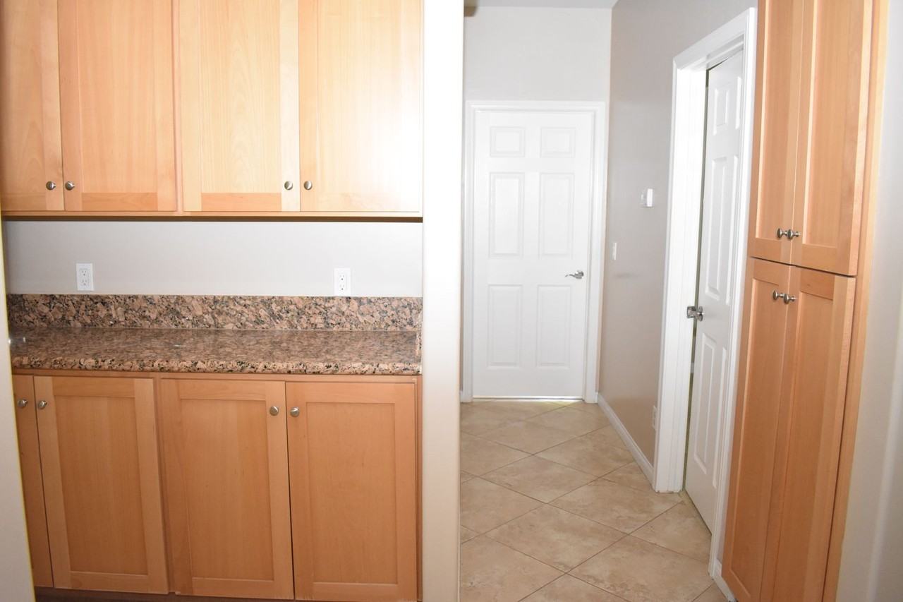 1341 Greenfield Dr - Photo 7 of 17