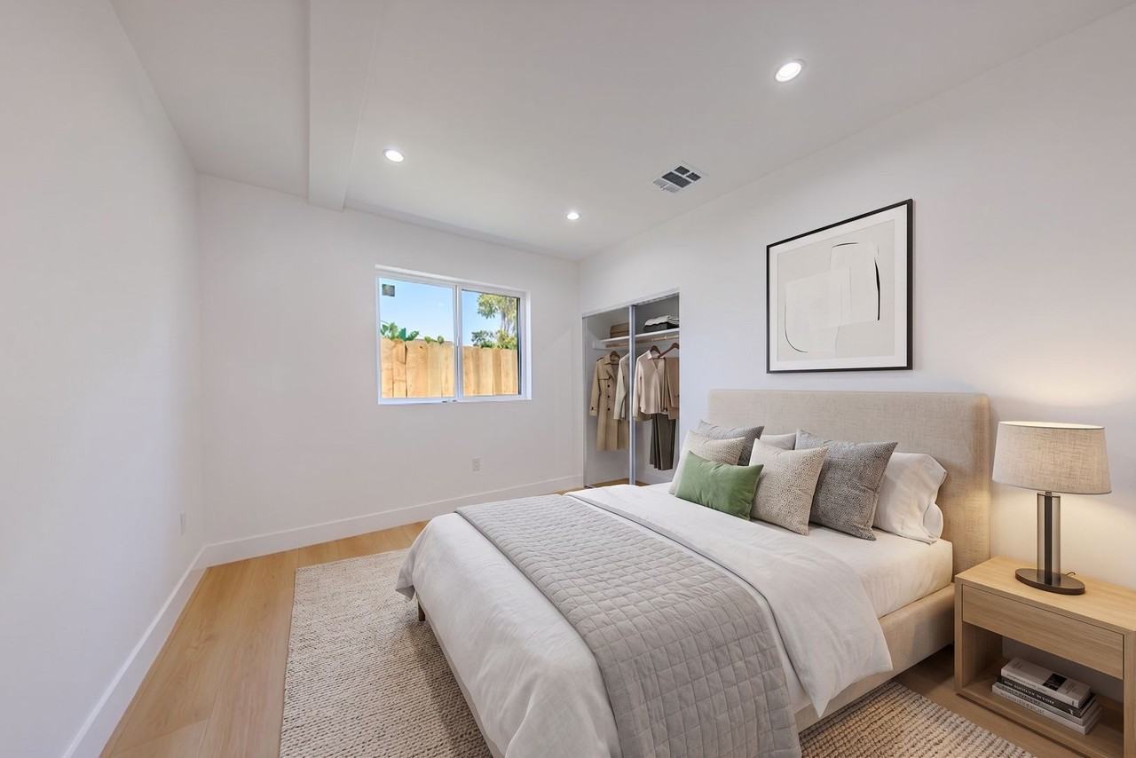 LUXURY TOWNHOMES IN PRIME LOCATION - Photo 7 of 50