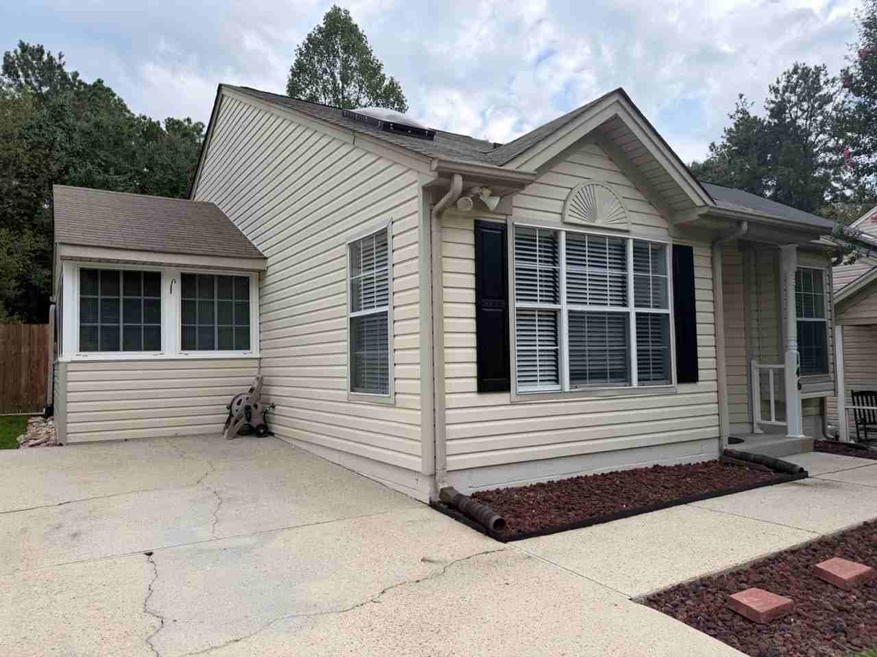 146 Raintree Way - Photo 3 of 28