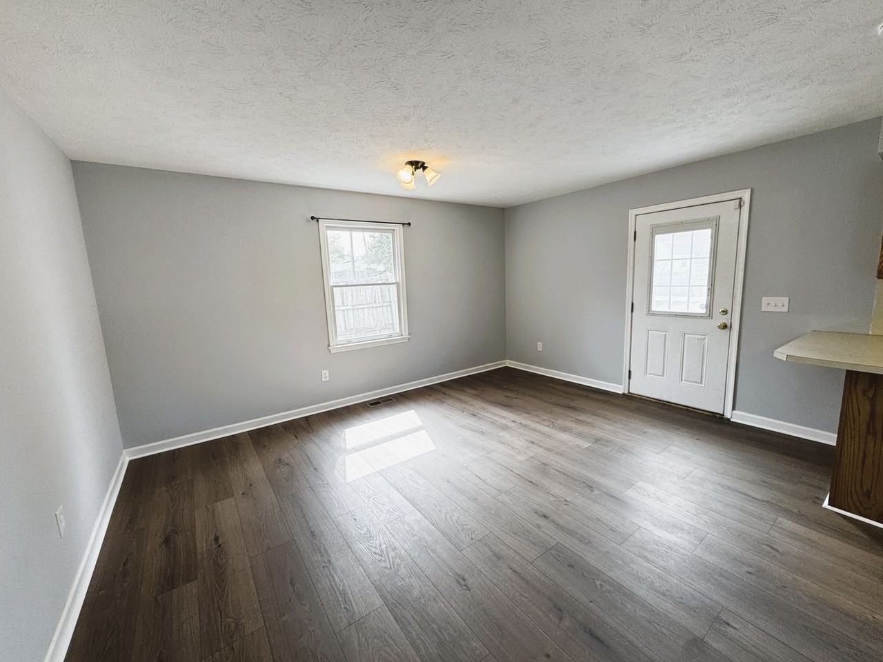 222 1st St - Photo 6 of 25