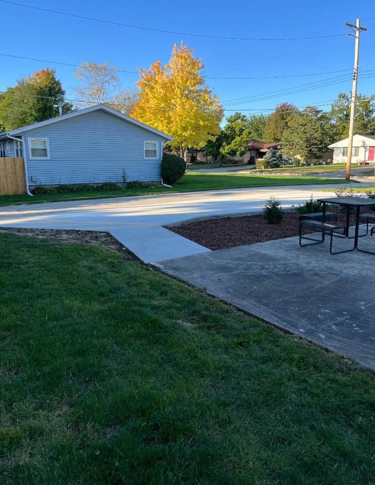 401 Southwest Elm Street - Photo 2 of 2