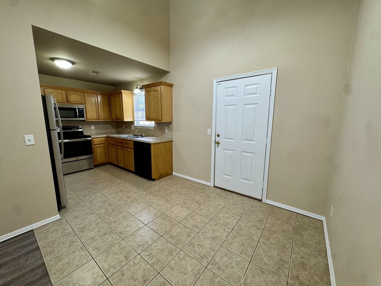 200 Carson Rd #B - Photo 4 of 10