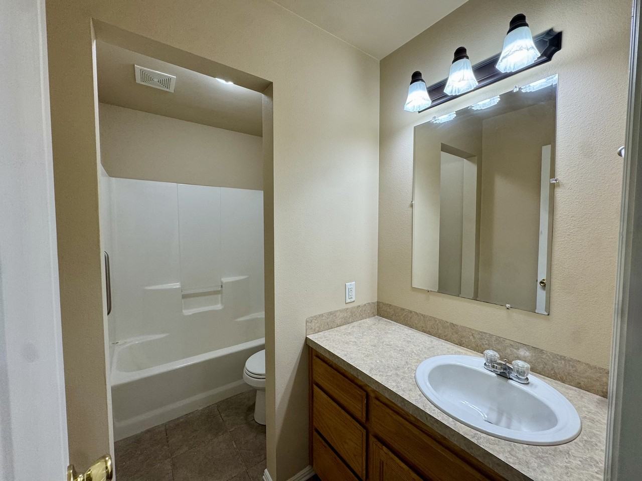 200 Carson Rd #B - Photo 7 of 10