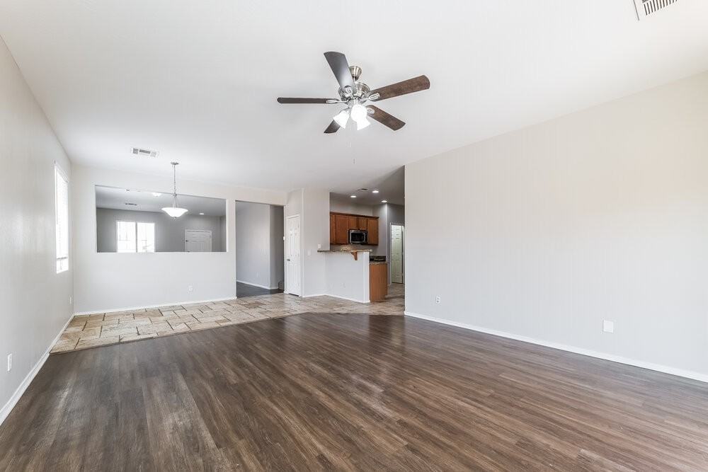 6829 S 68th Ln - Photo 7 of 17