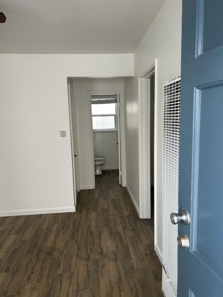 125 La Verne - 2 #2 - Photo 2 of 17