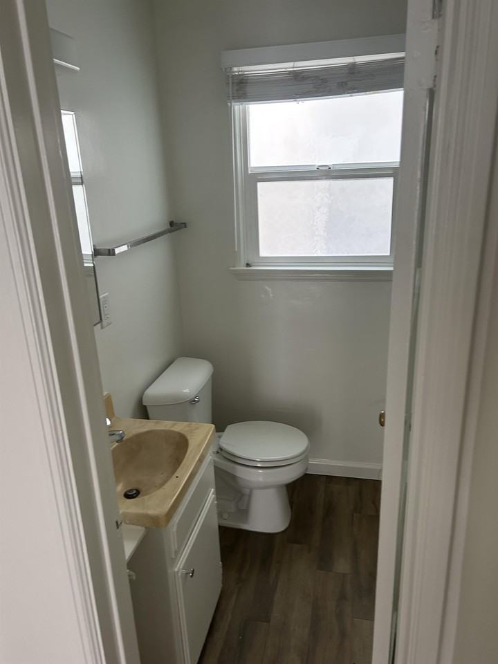 125 La Verne - 2 #2 - Photo 7 of 17