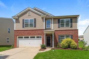 featured image of 941 Silverberry St