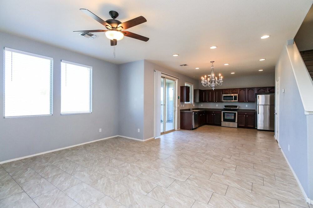 31317 N Cavalier Dr - Photo 5 of 17