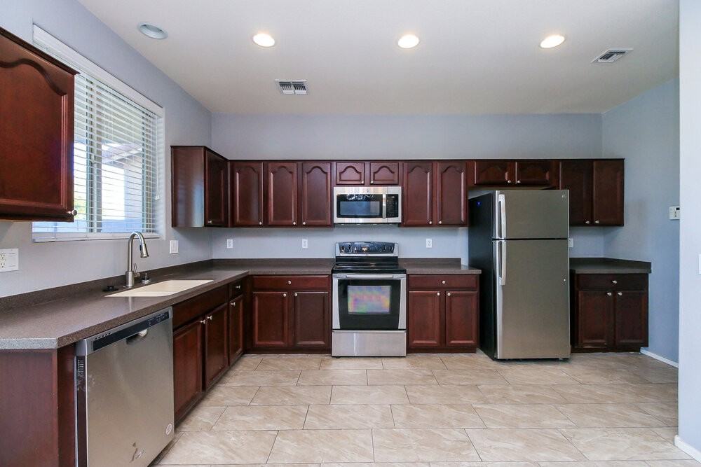 31317 N Cavalier Dr - Photo 7 of 17