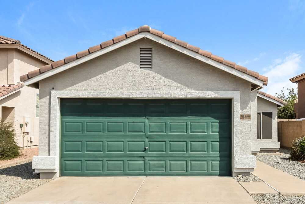 11834 W Sunnyside Dr