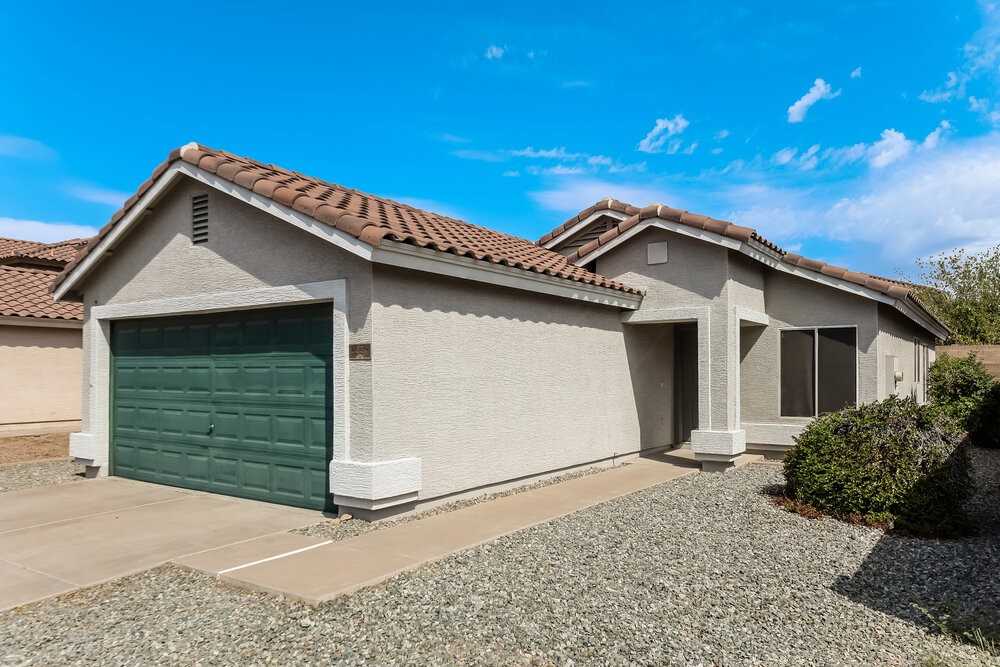 11834 W Sunnyside Dr - Photo 3 of 16