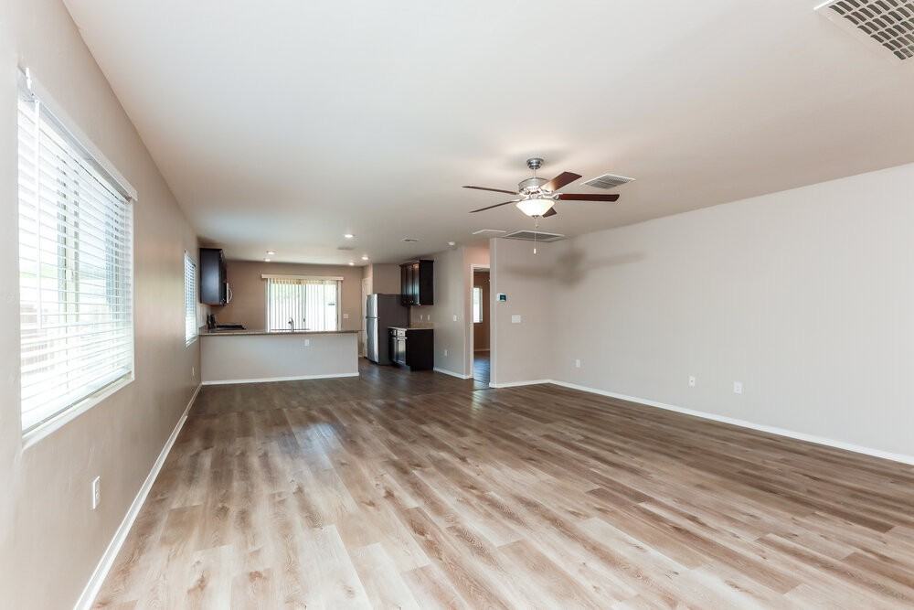 12835 N Peony Dr - Photo 4 of 16