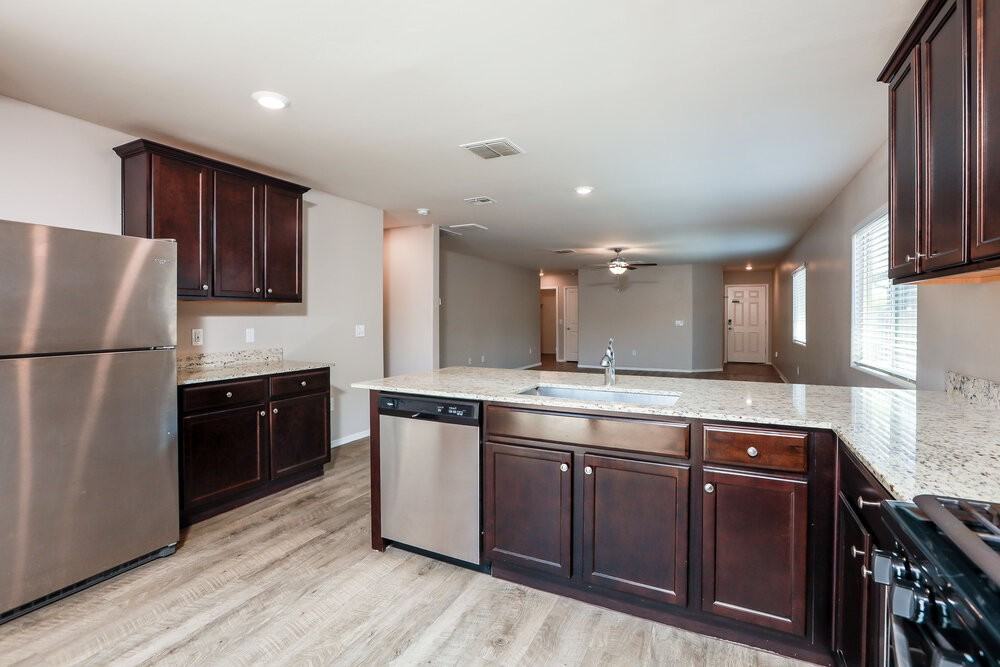 12835 N Peony Dr - Photo 7 of 16