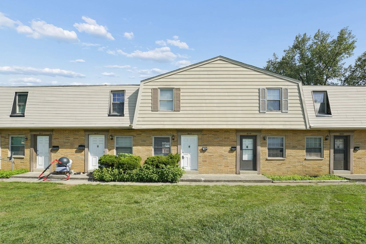 3077 Morsetowne Ct N #1 - Photo 2 of 27