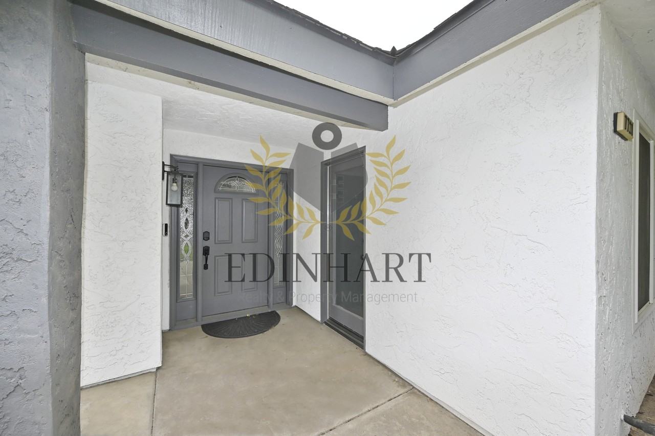 7721 N Cedar Ave #1 - Photo 6 of 50