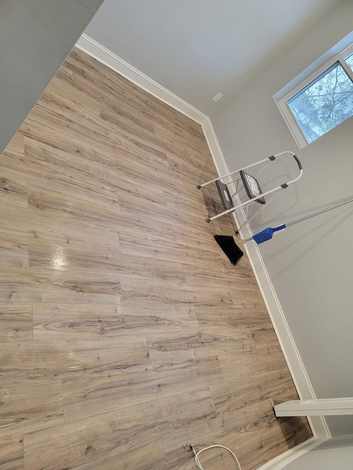 2507 N Front St #B - Photo 3 of 9