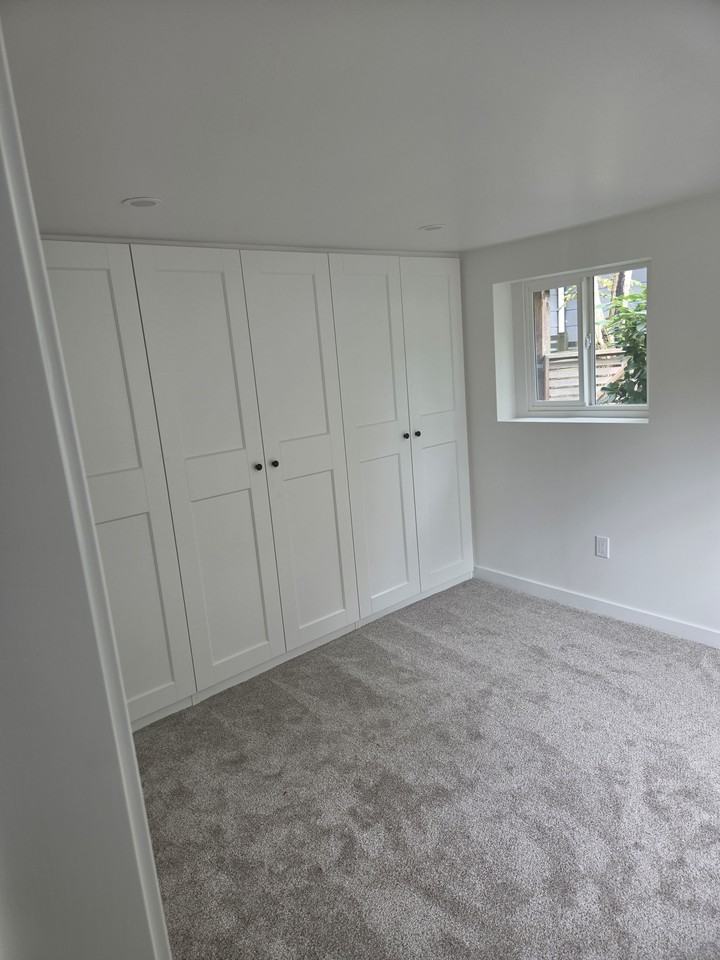 827 East 16th Avenue - Photo 6 of 9