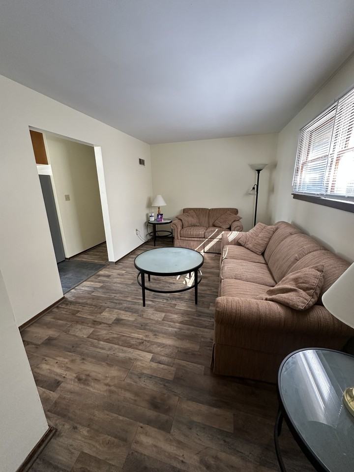 862 Wayne Ave #862 - Photo 7 of 21