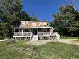 featured image of 614 Harbor Rd #1