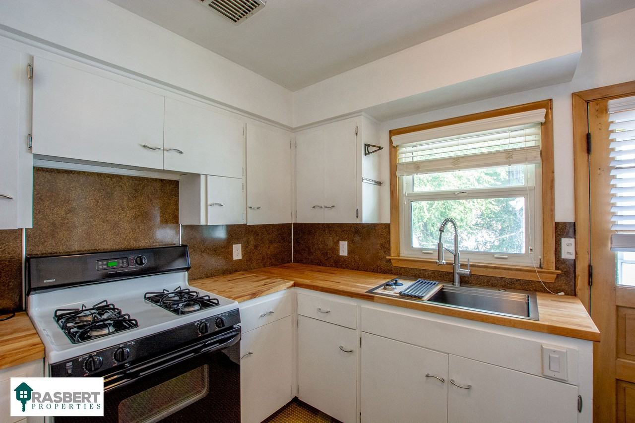 5626 Miami St #1 - Photo 4 of 16