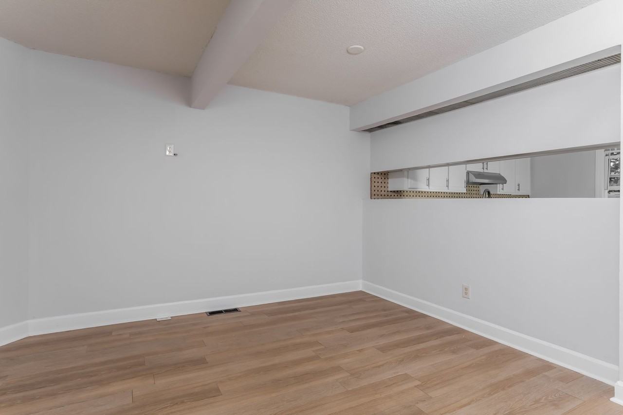 2506 Saint Christopher Cir Sw - Photo 5 of 22
