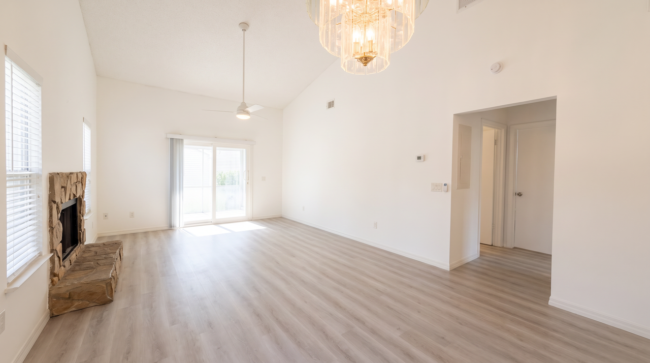 1950 Westminster Cir #1 - Photo 5 of 29