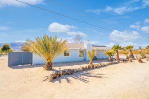 featured image of 72847 Desert Trail Dr #1