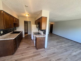 100  S Prairie Ave - Photo 1 of 1