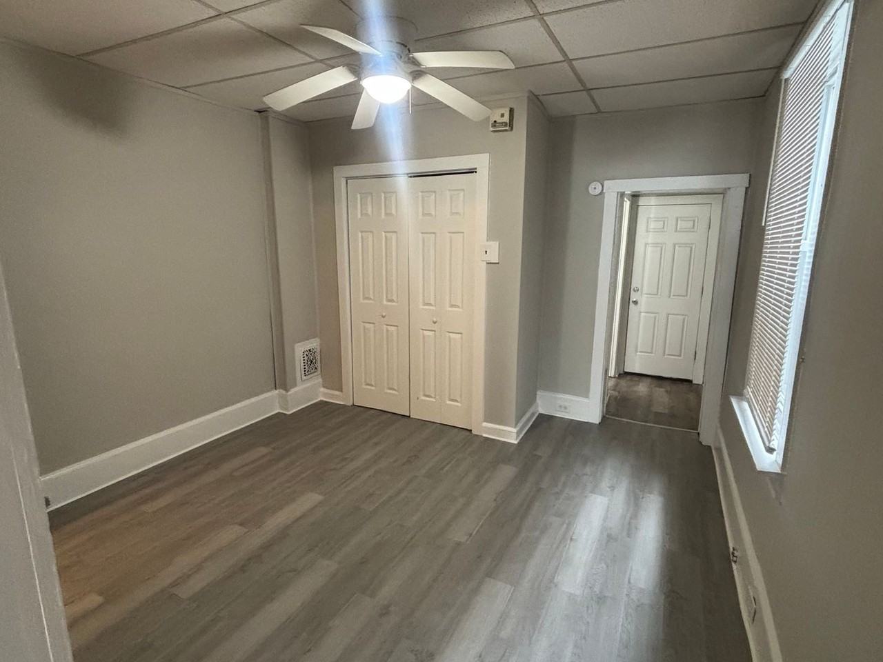 1039 Leiper St 1st Fl - Photo 6 of 10