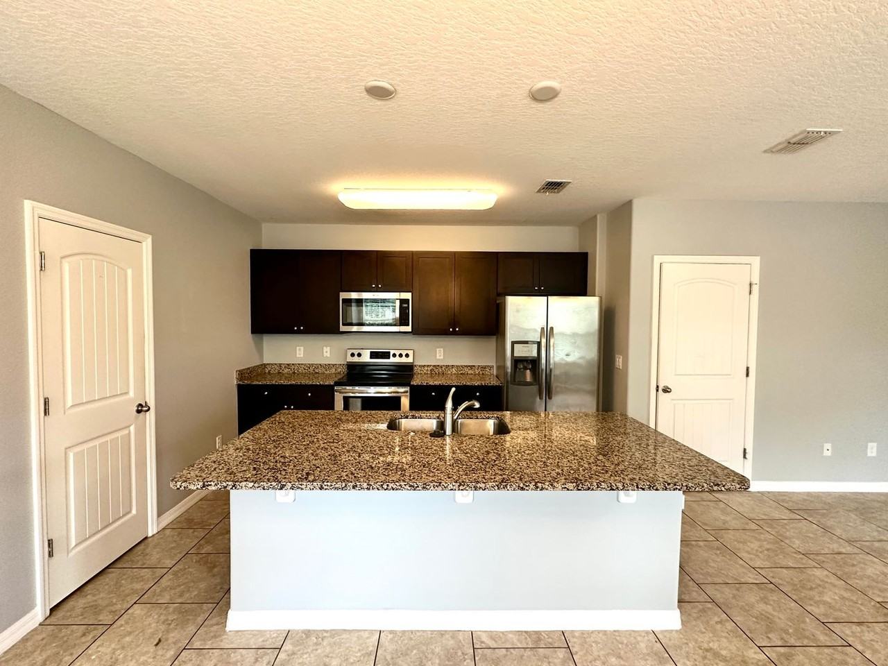 16350 Turning Tide Way - Photo 4 of 24