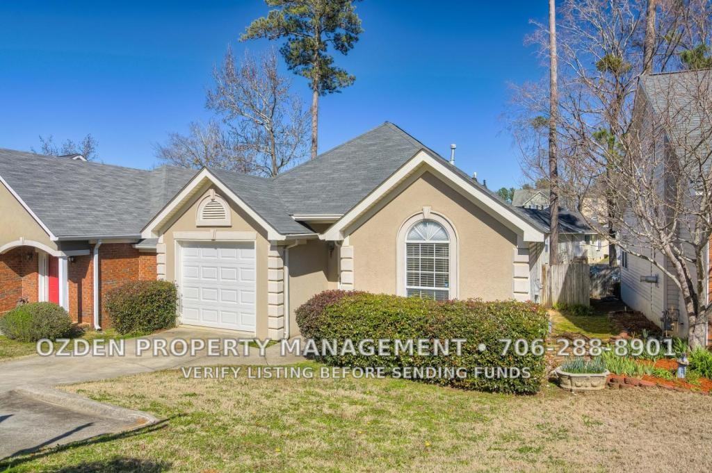 2525 Commons Trace Dr - Photo 2 of 32