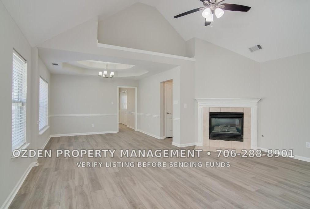 2525 Commons Trace Dr - Photo 6 of 32