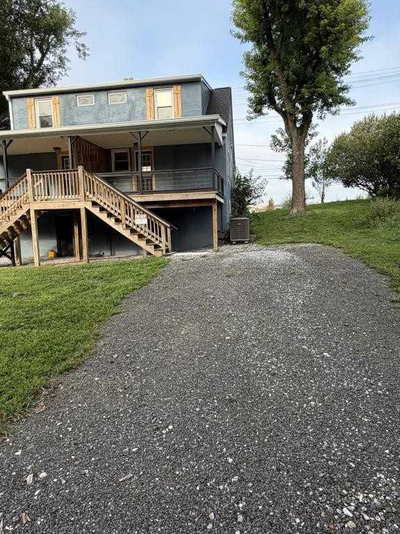 15625 Hanover Pike - Photo 2 of 47
