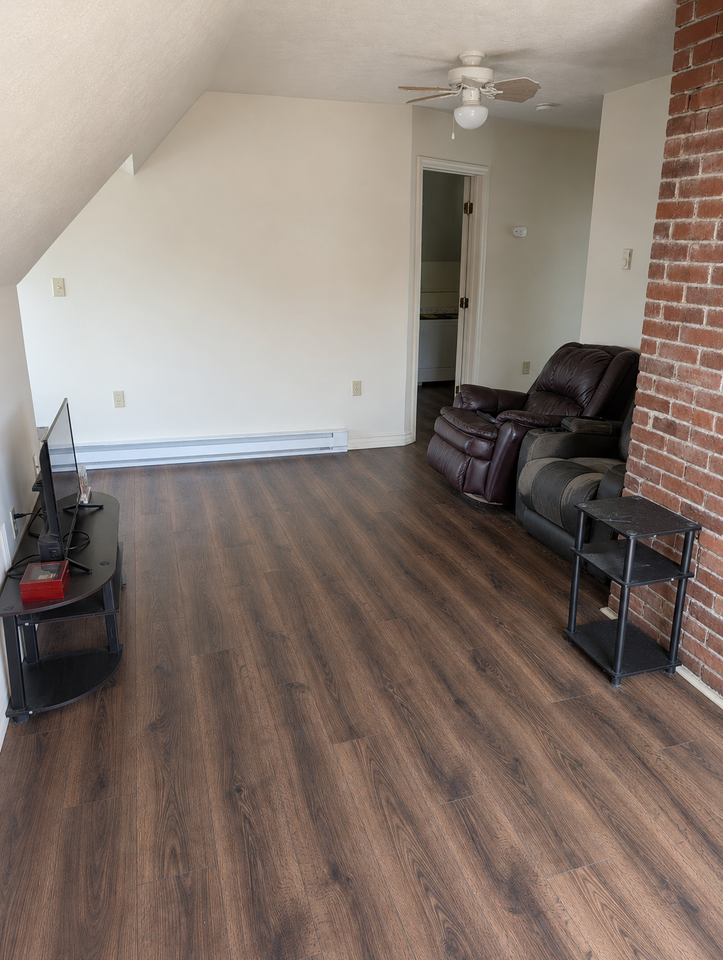 524 Pike St #3