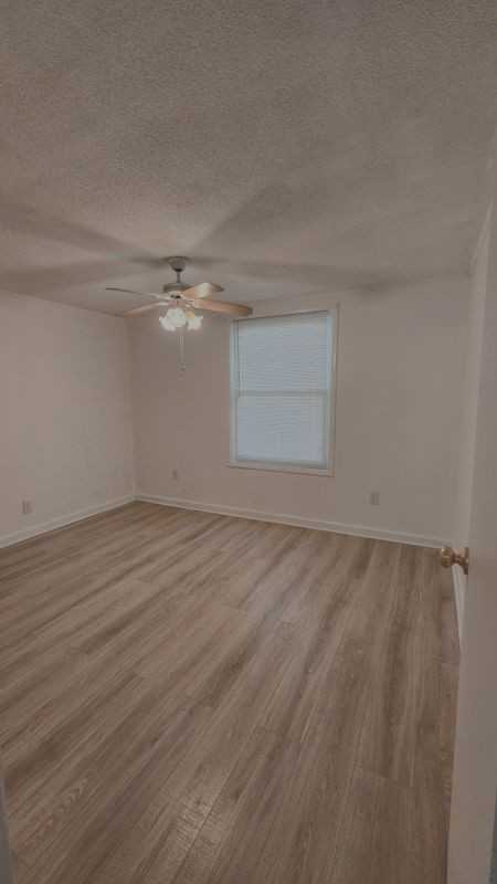 1321 Ann St Nw - Photo 7 of 9
