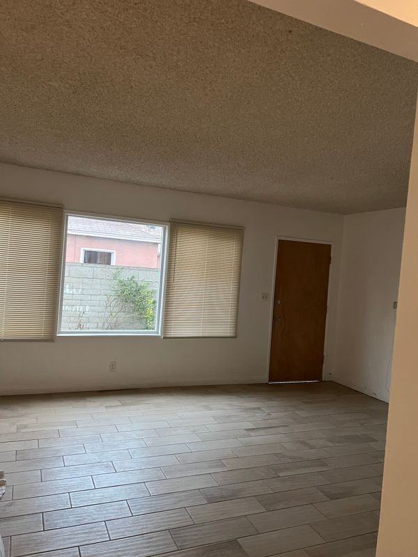 2770 Glenwood Pl - Photo 3 of 15