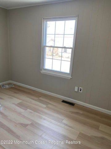 211 Henley Ave - Photo 7 of 8