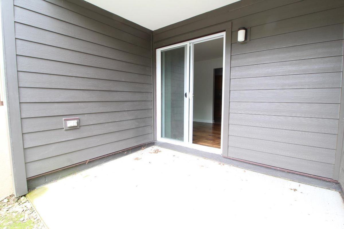 3123 Sayre Dr - Photo 7 of 25