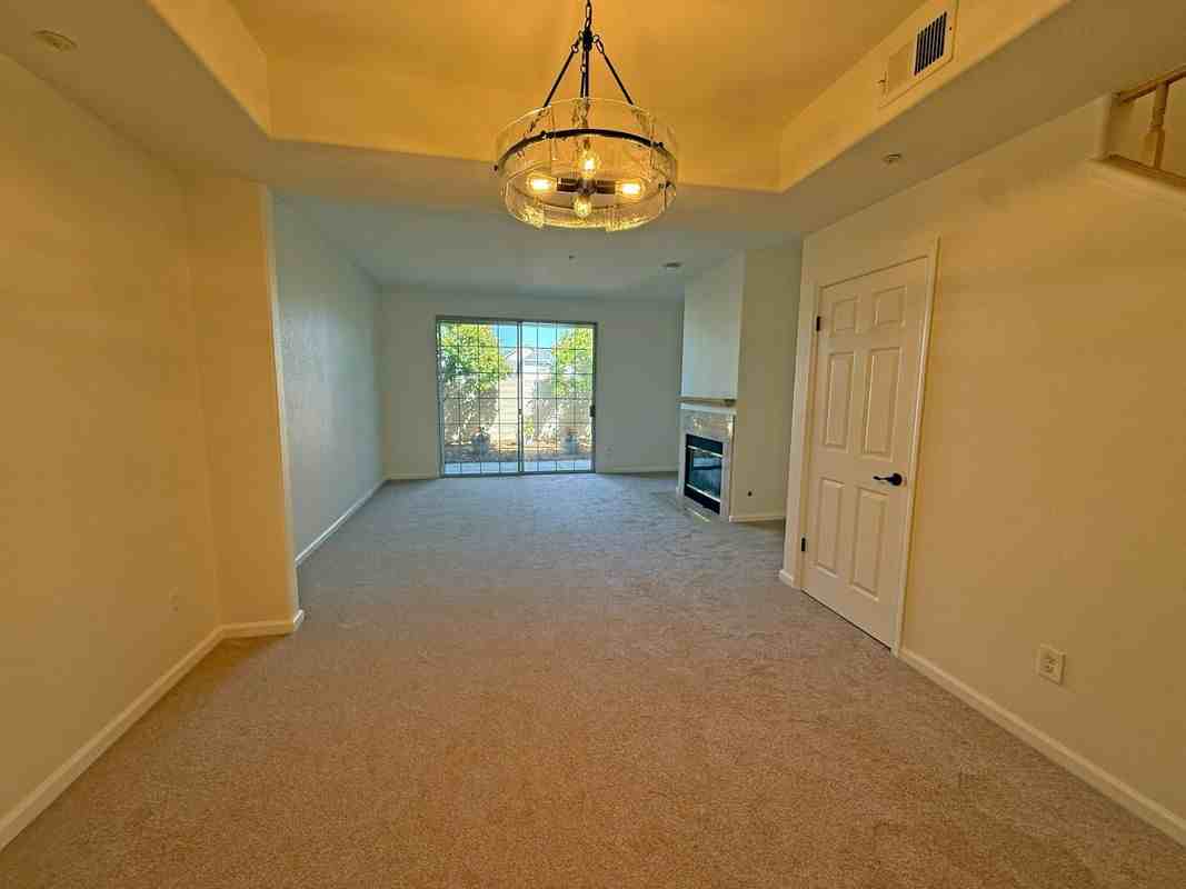 332 Treasure Island Dr - Photo 3 of 23