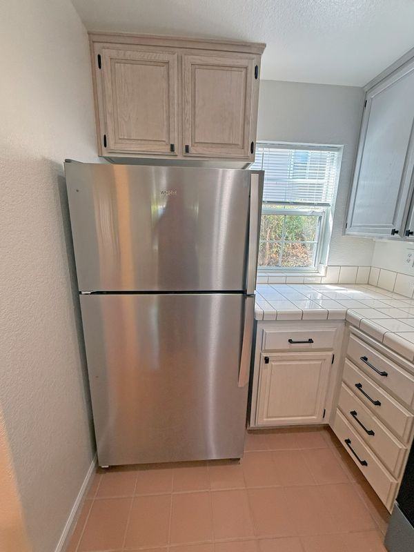 332 Treasure Island Dr - Photo 5 of 23