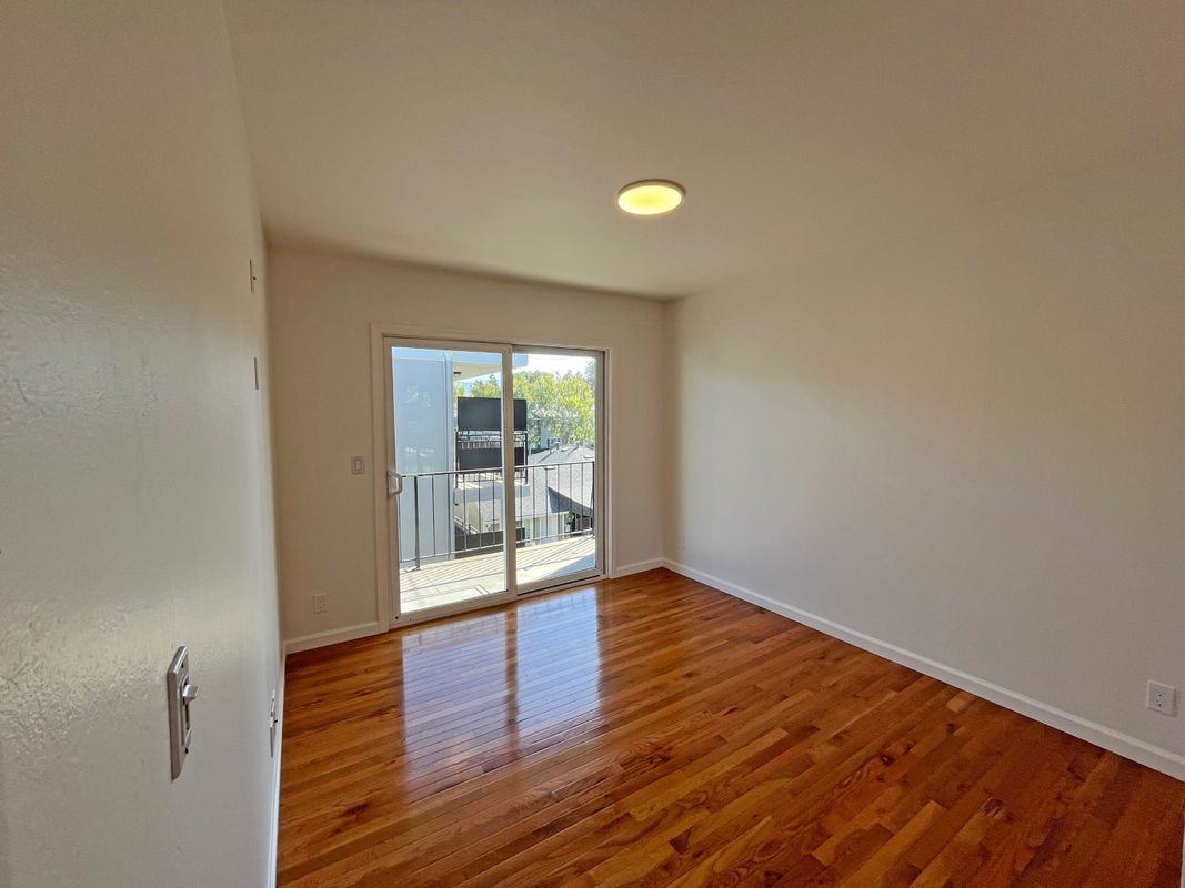 1615 Hudson St - Photo 7 of 8