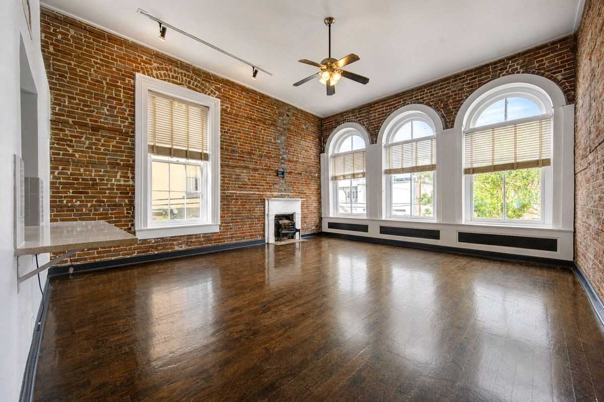 213 23rd St ##2 - Photo 4 of 14