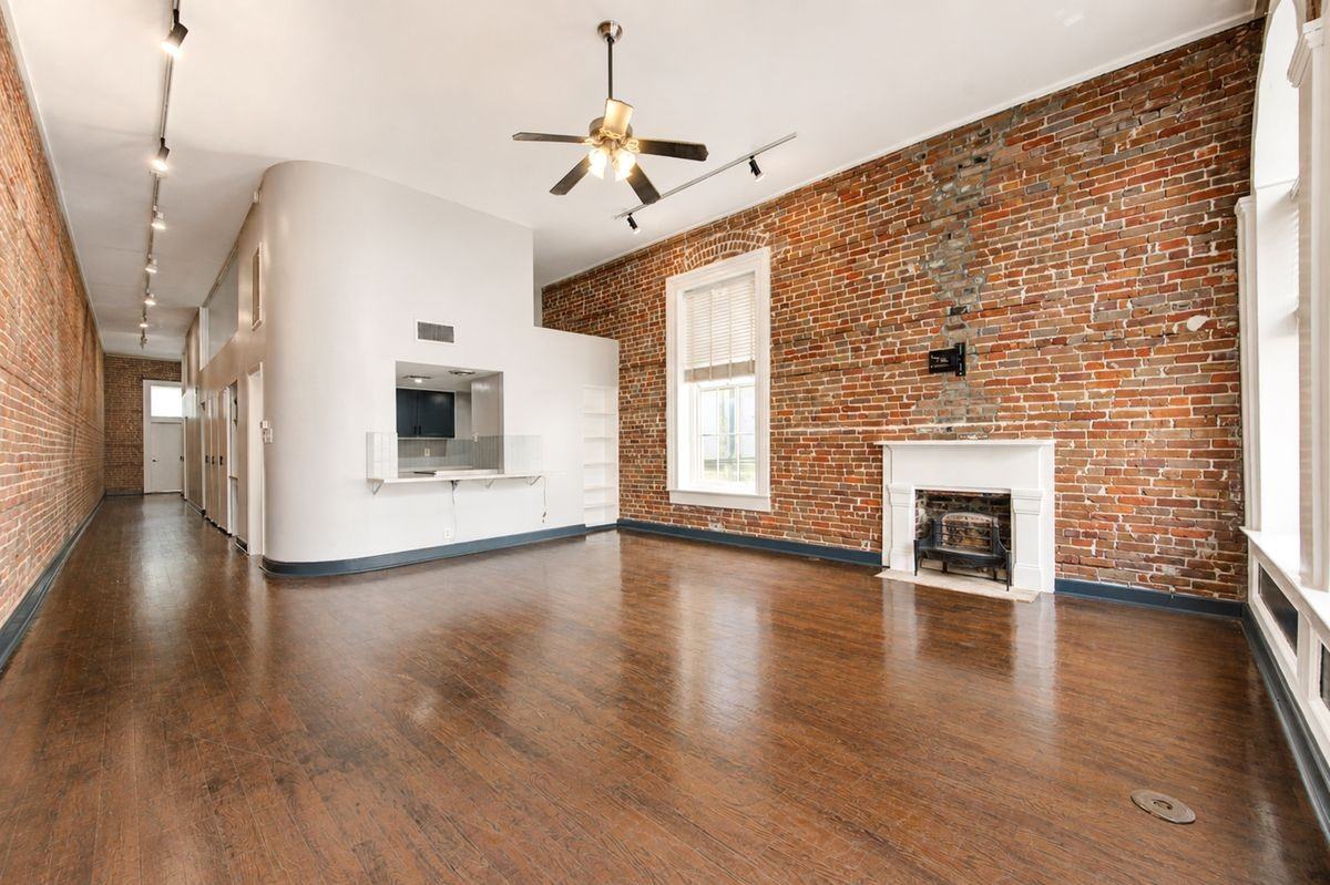 213 23rd St ##2 - Photo 5 of 14