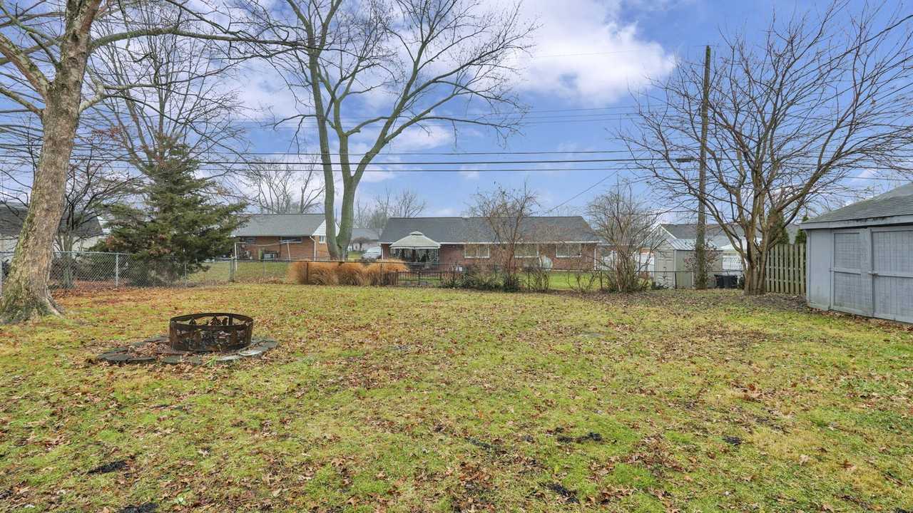 1631 Lucks Rd - Photo 2 of 26